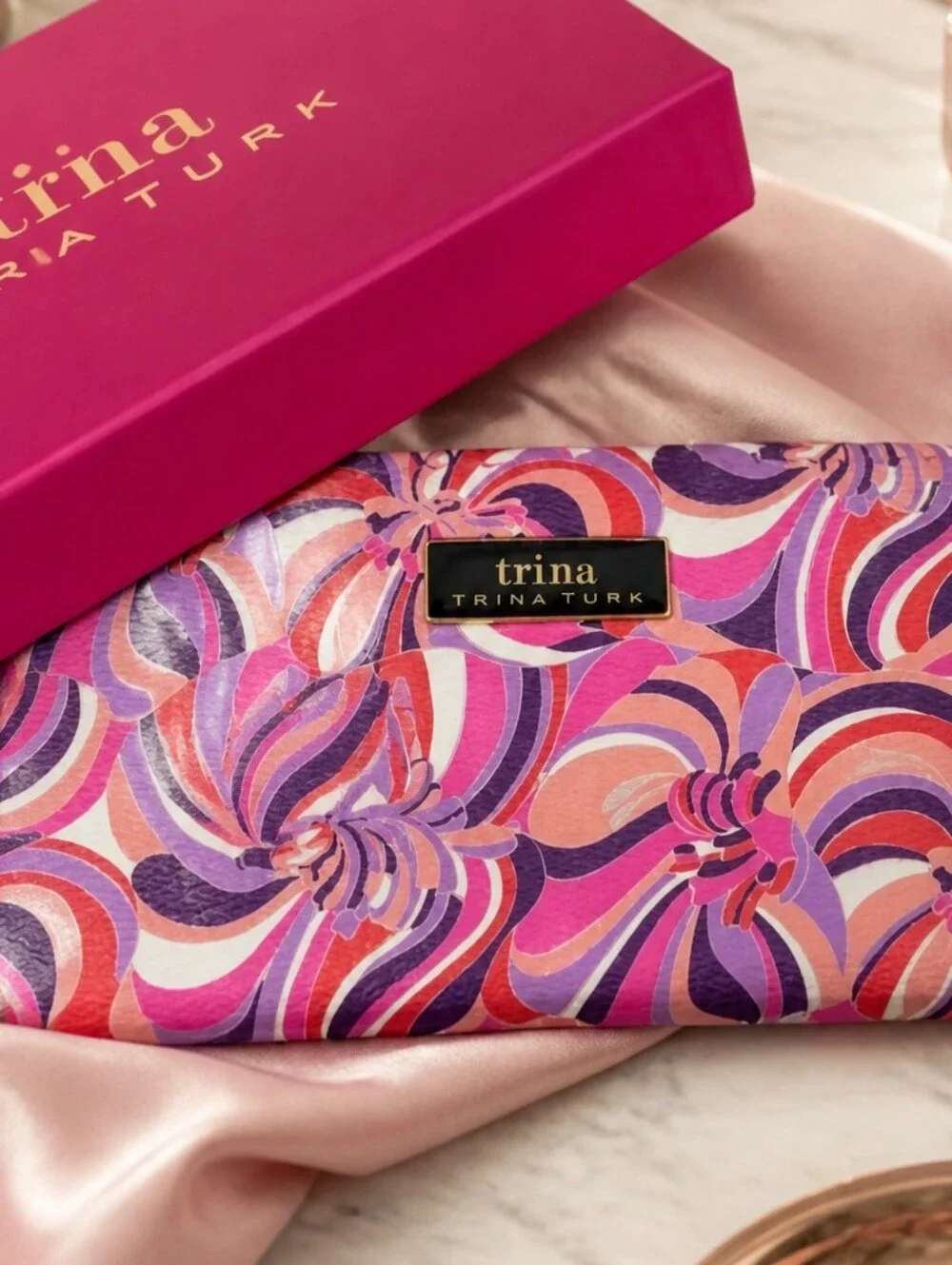NIB Trina Turk Bohemian Pink Swirl Zip-Around Wallet